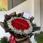 Rounded bouquet 012