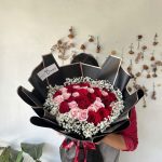 Rounded bouquet 011