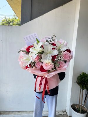 Luxury Lily Romances 005
