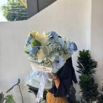 Fleuriste Round Posy 010