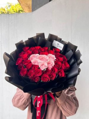 Rounded bouquet 039