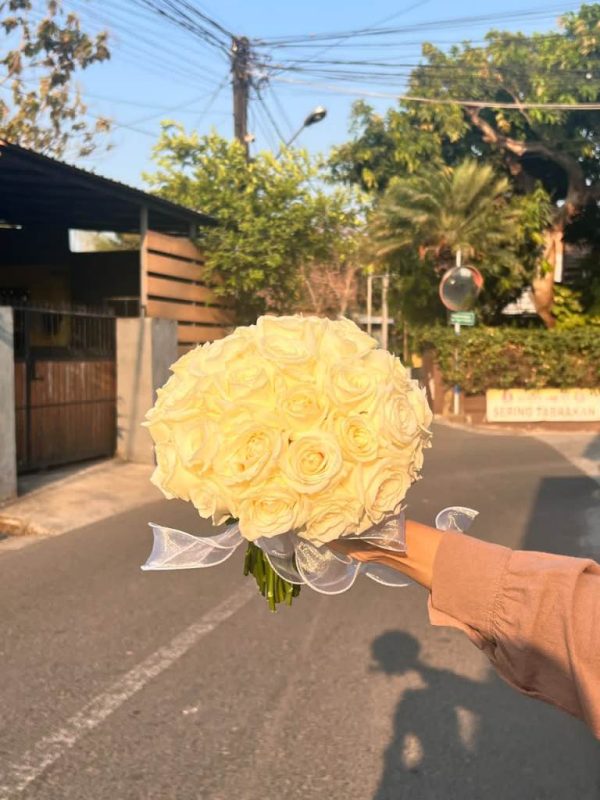 Bride Posy 083 - Fresh