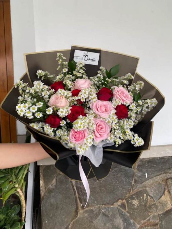 Harmony Roses Posy 007
